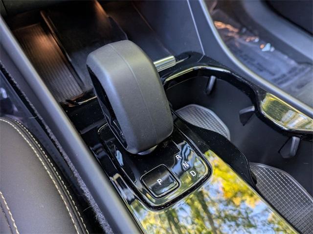 used 2022 Volvo C40 Recharge Pure Electric car, priced at $26,772