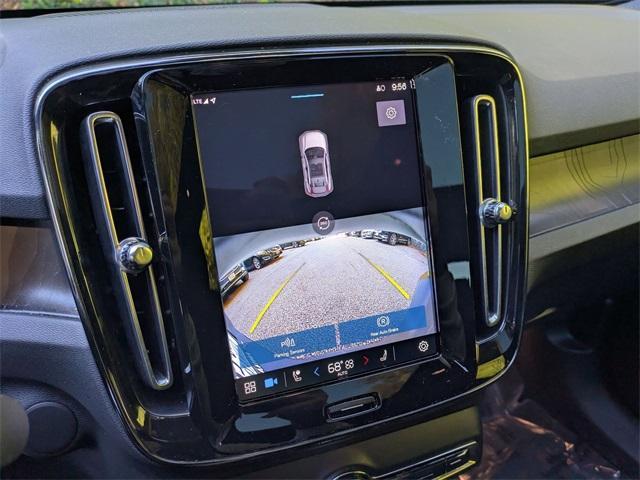 used 2022 Volvo C40 Recharge Pure Electric car, priced at $26,772