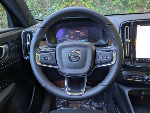 used 2022 Volvo C40 Recharge Pure Electric car, priced at $26,772