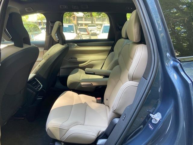 new 2025 Volvo EX90 car, priced at $94,590