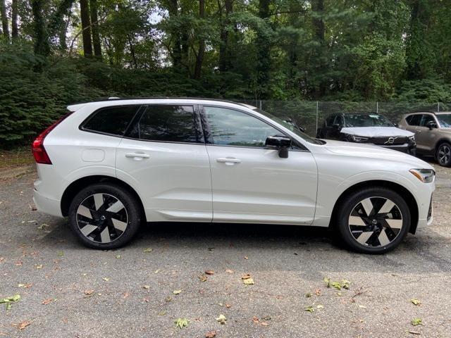 new 2025 Volvo XC60 car, priced at $72,285