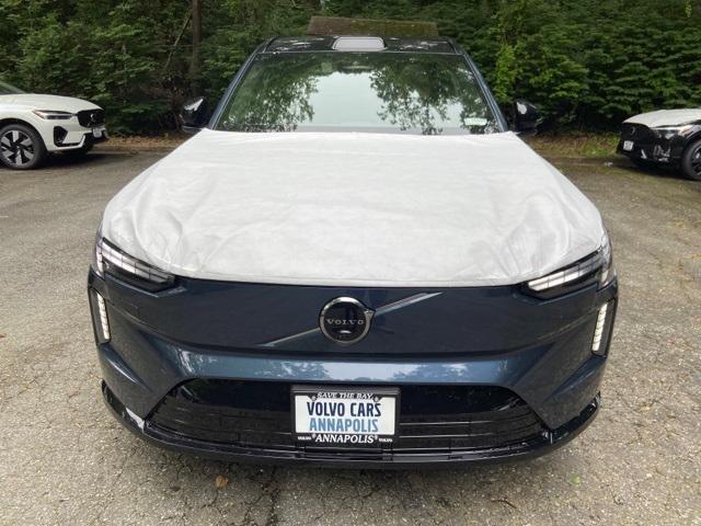 new 2025 Volvo EX90 car, priced at $91,735