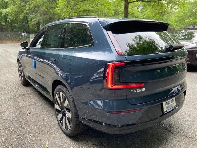 new 2025 Volvo EX90 car, priced at $91,735