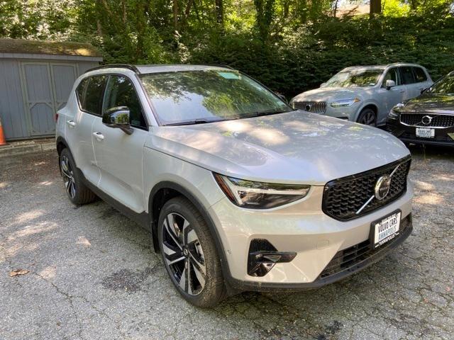 new 2024 Volvo XC40 car, priced at $51,560