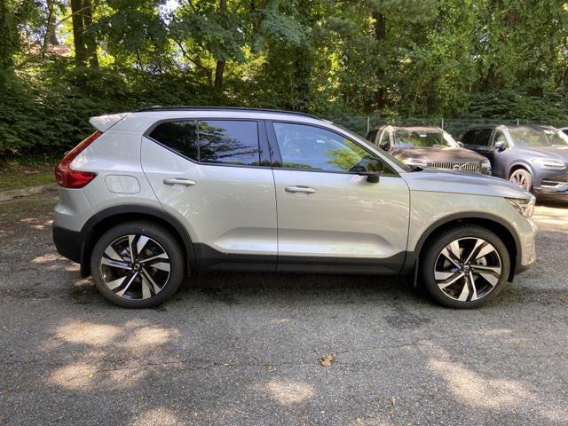 new 2024 Volvo XC40 car, priced at $51,560