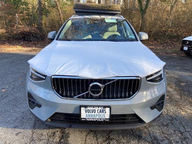 new 2025 Volvo XC40 car, priced at $50,965