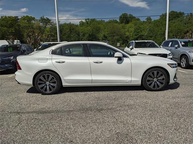 used 2022 Volvo S60 Recharge Plug-In Hybrid car, priced at $35,743