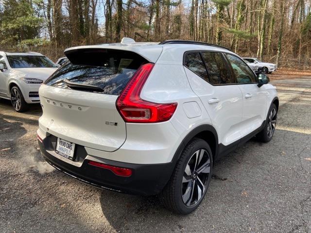 new 2025 Volvo XC40 car, priced at $49,790