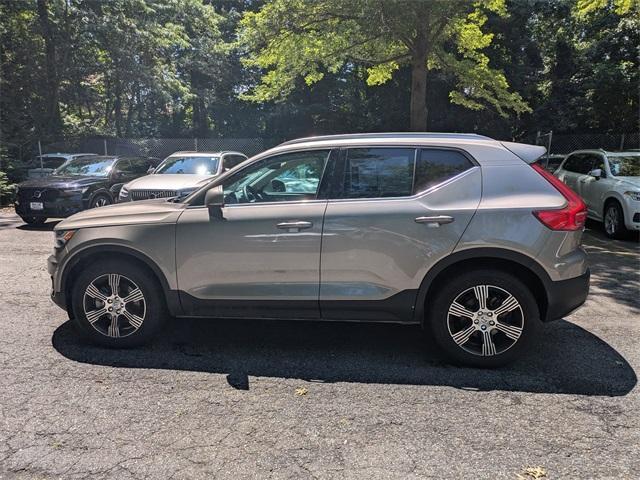 used 2022 Volvo XC40 car, priced at $32,605