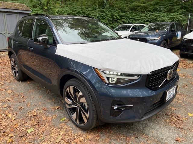 new 2026 Volvo XC40 car, priced at $53,095