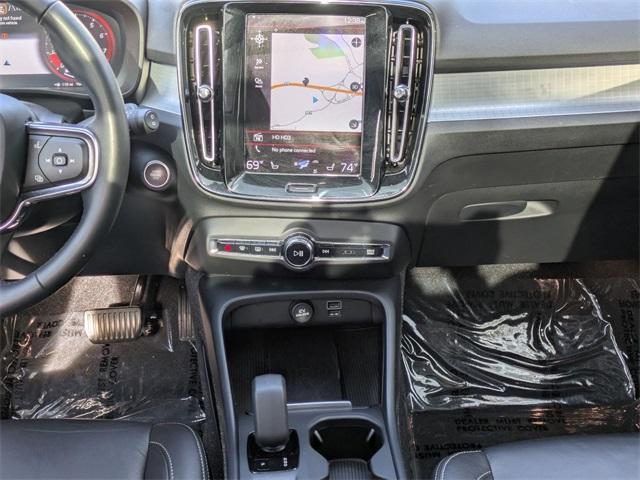 used 2022 Volvo XC40 car, priced at $27,212