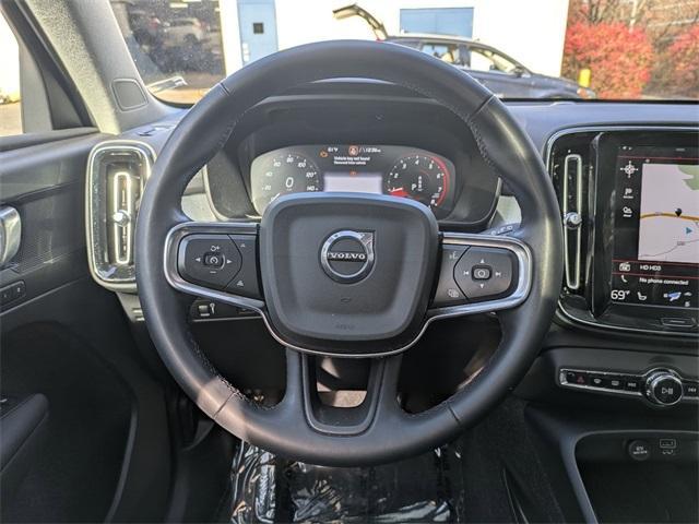 used 2022 Volvo XC40 car, priced at $27,212