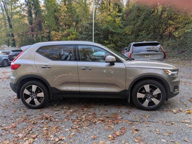 used 2022 Volvo XC40 car, priced at $27,212