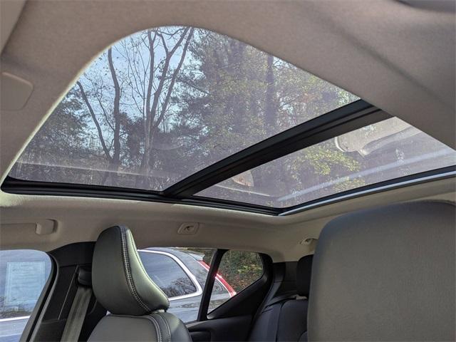 used 2022 Volvo XC40 car, priced at $27,212