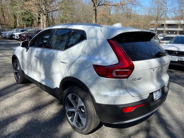 new 2025 Volvo XC40 car, priced at $46,035