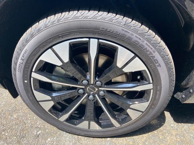 new 2026 Volvo XC60 car, priced at $69,285