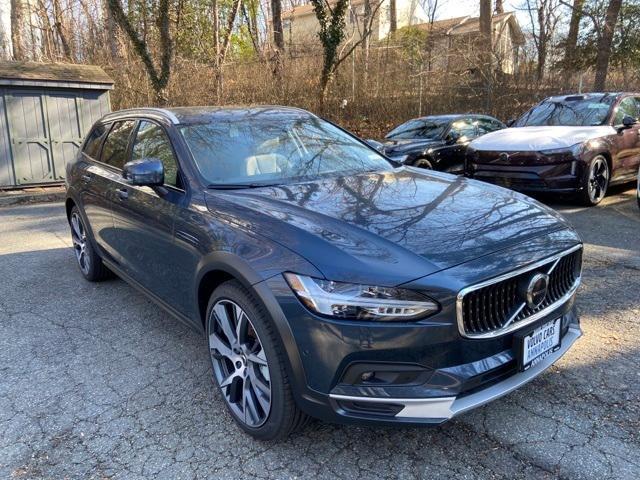 new 2025 Volvo V90 Cross Country car, priced at $68,145