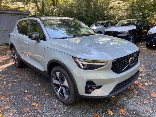 new 2026 Volvo XC40 car, priced at $49,495