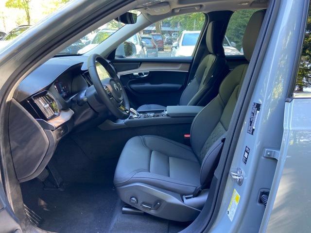 new 2026 Volvo XC90 car, priced at $71,825