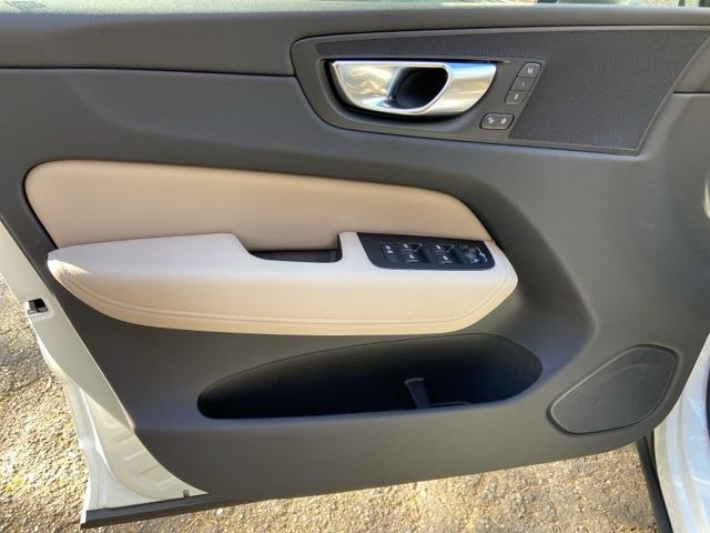 new 2026 Volvo XC60 car, priced at $56,345