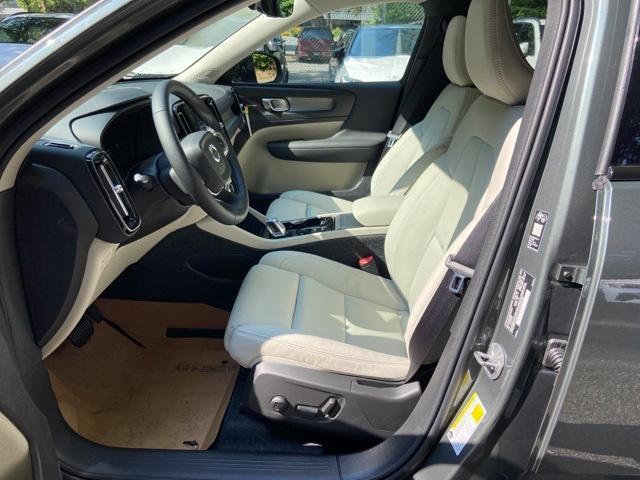 new 2026 Volvo XC40 car, priced at $53,095