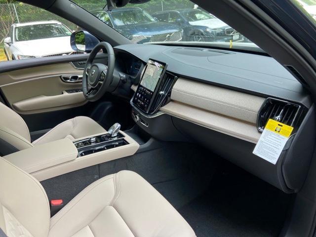 new 2025 Volvo XC90 car, priced at $59,745