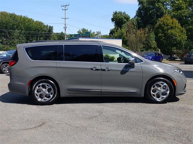 used 2022 Chrysler Pacifica car, priced at $25,998