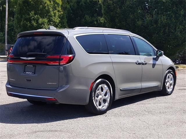 used 2022 Chrysler Pacifica car, priced at $25,998