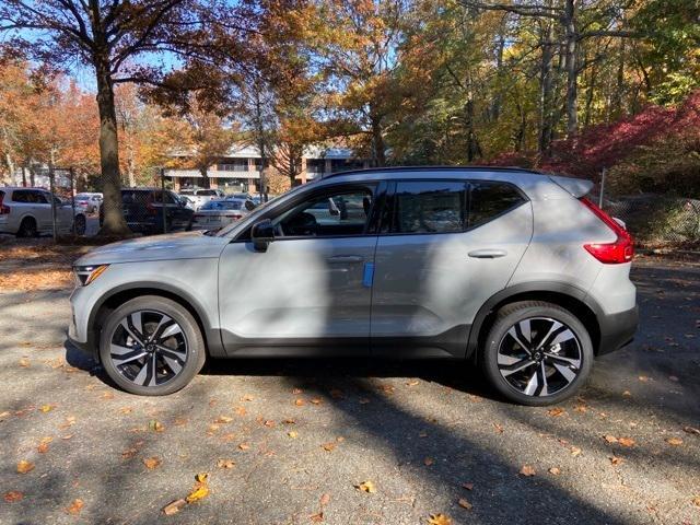 new 2025 Volvo XC40 car, priced at $49,790