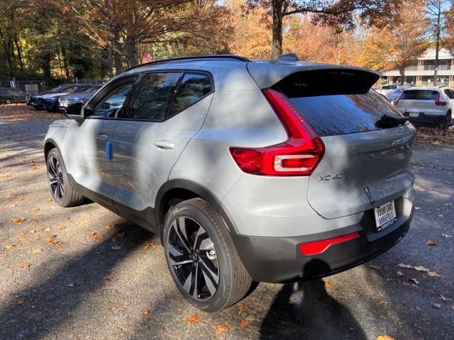 new 2025 Volvo XC40 car, priced at $49,790