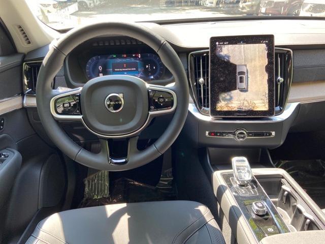 new 2025 Volvo XC90 car, priced at $69,155