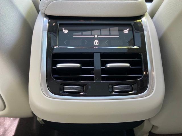 new 2026 Volvo XC60 car, priced at $61,695