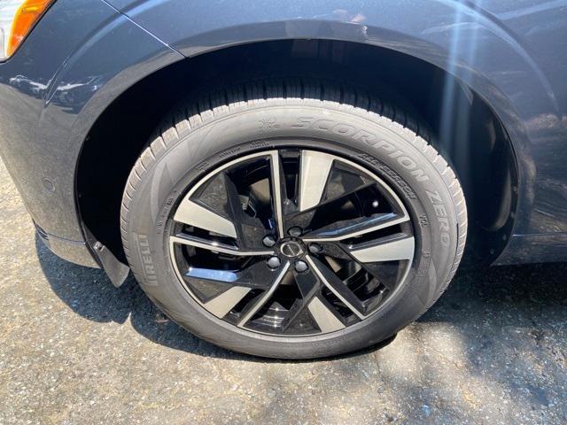 new 2026 Volvo XC60 car, priced at $56,435