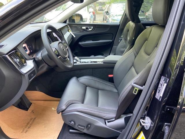 new 2025 Volvo XC60 car
