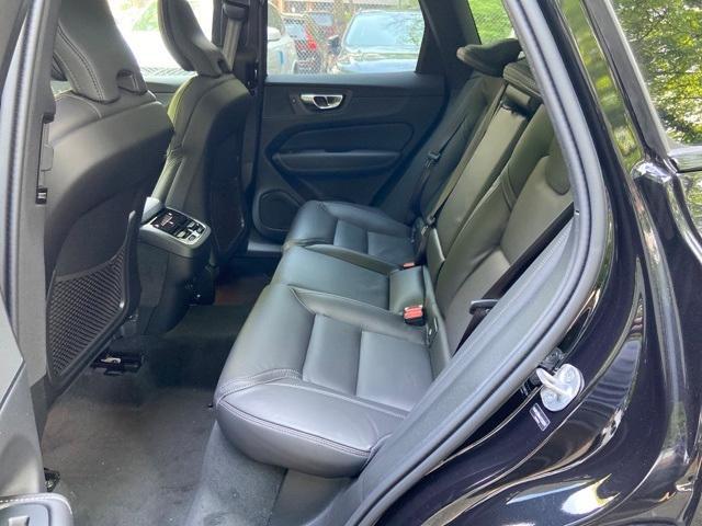 new 2025 Volvo XC60 car