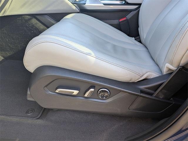used 2022 Acura MDX car, priced at $34,998