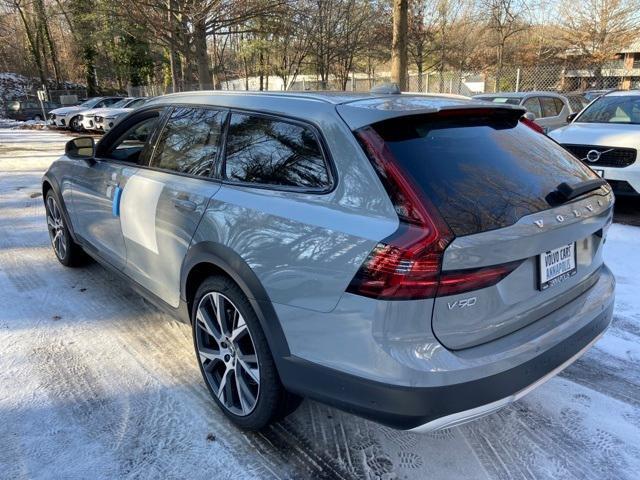 new 2025 Volvo V90 Cross Country car, priced at $68,355