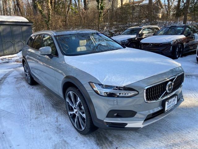 new 2025 Volvo V90 Cross Country car, priced at $68,355