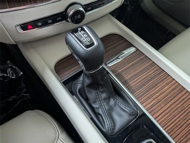 used 2021 Volvo XC60 car, priced at $27,924