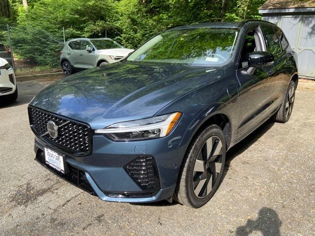 new 2025 Volvo XC60 Plug-In Hybrid car, priced at $66,260