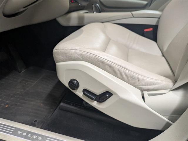 used 2023 Volvo XC90 car, priced at $50,822