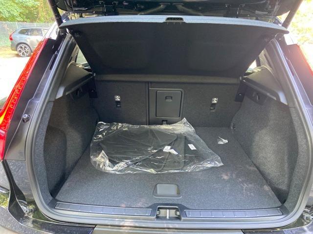 new 2026 Volvo XC40 car, priced at $43,295