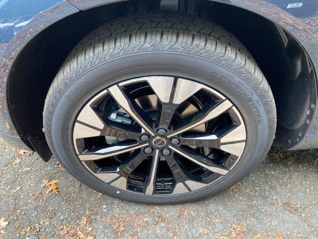 new 2026 Volvo XC60 car, priced at $61,695