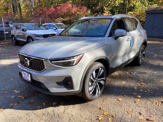 new 2025 Volvo XC40 car, priced at $49,790