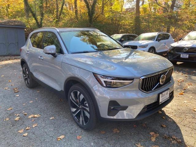 new 2025 Volvo XC40 car, priced at $49,790