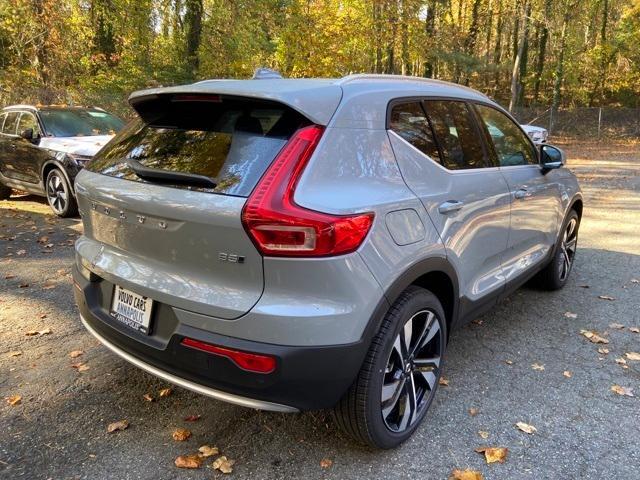 new 2025 Volvo XC40 car, priced at $49,790