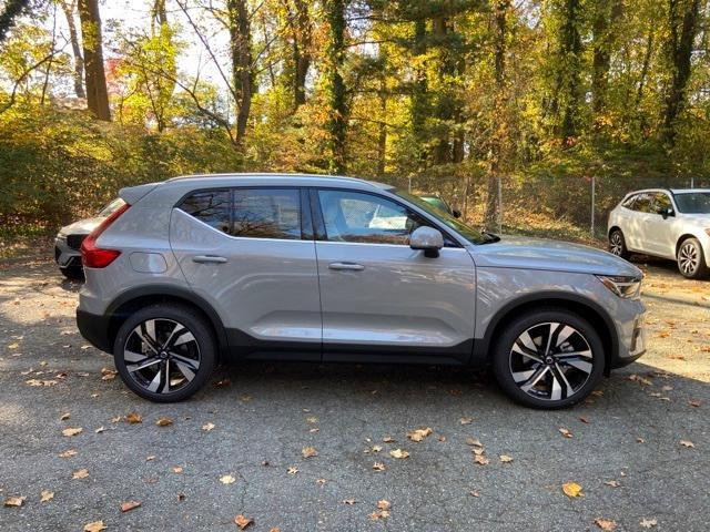 new 2025 Volvo XC40 car, priced at $49,790