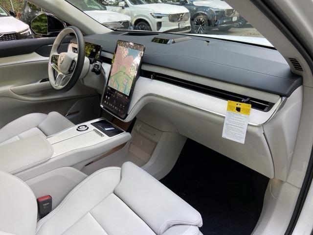 new 2025 Volvo EX90 car, priced at $88,175