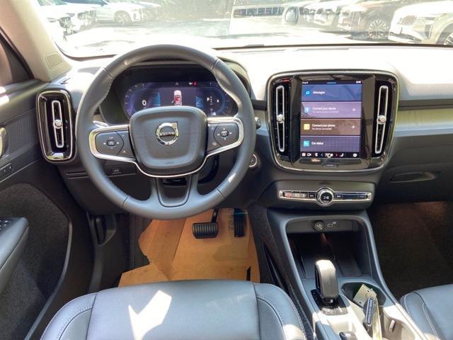 new 2025 Volvo XC40 car, priced at $46,035