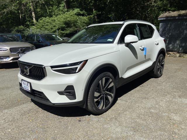 new 2024 Volvo XC40 car, priced at $51,235